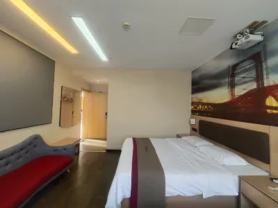 U Plus Hotel (Macheng South Railway Station) Hotel berhampiran Huangjinqiao Passenger Transport Terminal