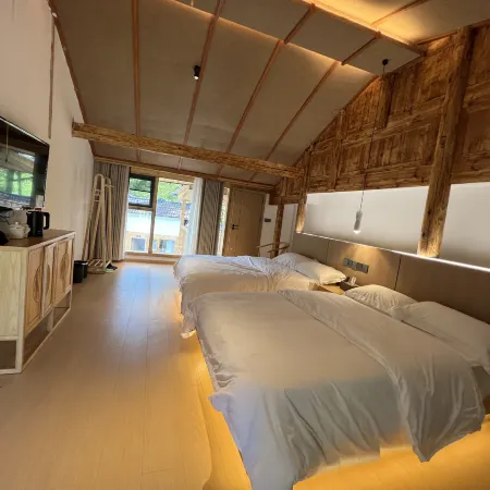 Mount Fanjing Muyexingkong Homestay