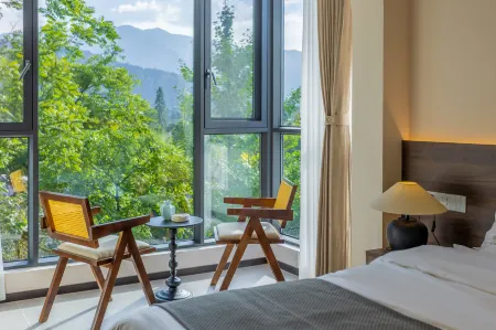 Emeishan Biexuan Hotel Отели рядом с достопримечательностью «Xixiang Pool (Bathing Elephant Pool)»