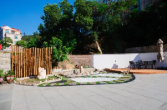 Meizhoudao Poxin Daoju Homestay (Huangjin Shatan)