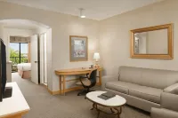 Hilton Boca Raton Suites فنادق في بالم بيتش