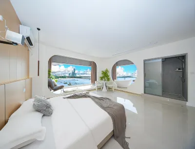 Shanhai Jihaijing Homestay (Qingdao Badaguan Branch) Hotel a 