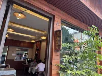Jinggu Xiaohong Hotel - breakfast