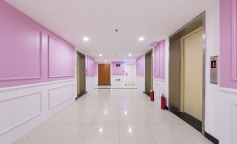 Tloml Hotel