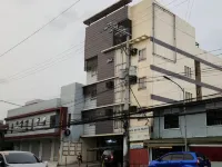 Lorenzzo Suites Hotel Hotels near Magallanes Station