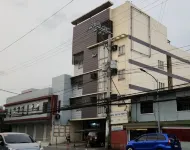 Lorenzzo Suites Hotel Hotels near Miniso Waltermart Makati