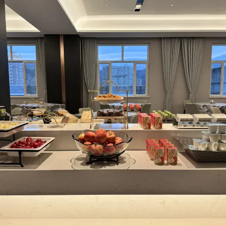 Meihao Lizhi Hotel (Yili Xinyuan People's Square Branch Отели в г. Синьюань