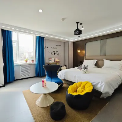Hotel Bonjour Hotels near Zhangye Road Commercial Street
