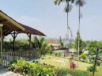 Villa Al Ikhlas Puncak RedPartner Hoteller i South Tugu