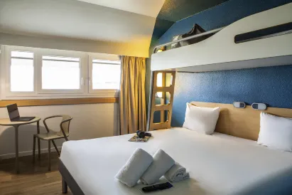 宜必思快捷巴黎龐坦門飯店