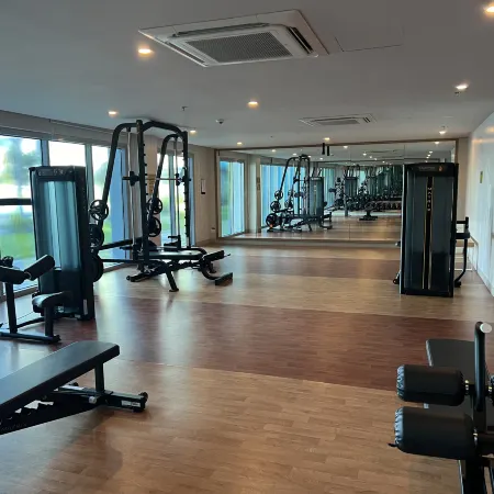Luxury 1 Bedroom Manila BaySunset Airports Okada Solaire MOA with Parking