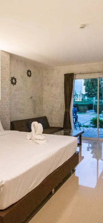 ห้องดีลักซ์ เตียงใหญ่ 1 เตียง