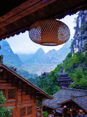 Qiangu Wooden House B&B (Fenglin Buyi Scenic Area) Hotels near Wanfenglin Water Park