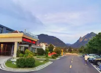 Siji Garden International Hotel, Zixi County - غرفة مطلة على الجبل