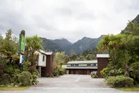 Punga Grove Hotels near FRANZ JOSEF