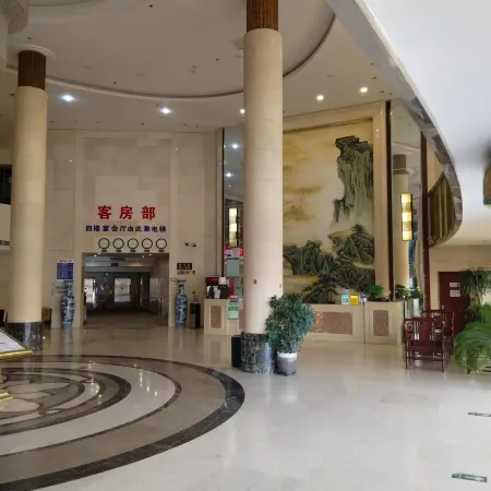 EakaHotel Отели в г. Пинсиан