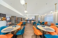 Kyriad Marvelous Hotel (Chaoyang Wanda Plaza North Pagoda Murong Street Branch) - breakfast