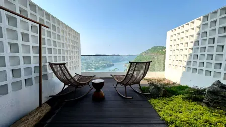 Nanshan Beishui · Another Visit to Wujiang Guesthouse