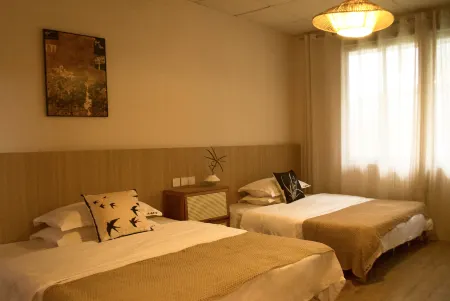 Mountains and rivers Homestay Отели рядом с достопримечательностью «Wannian Temple»