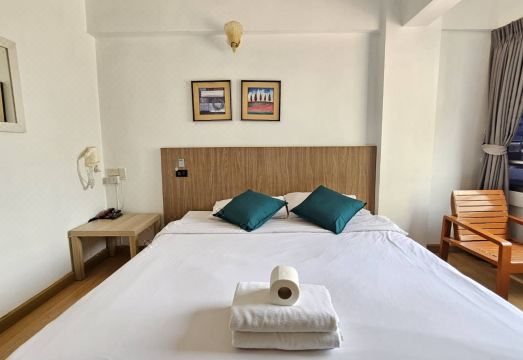 OYO 299 크라운 Bts 나나 호텔