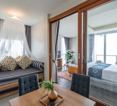 ห้องดีลักซ์สวีทพร้อมวิวทะเล