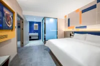 7Days Inn Hotel (Dezhou Yucheng Hanhuaijie) - parking
