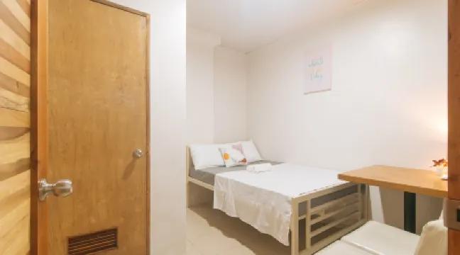 Cozy Cove Inn by RedDoorz