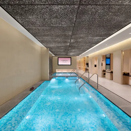 Bubble Hall Hotel