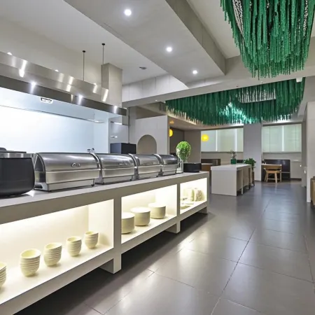 Lanxi Hotel (Yanji Yanbian University Department Store)