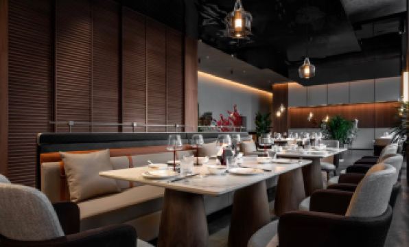 AESTHETIC DESIGNER Starry Sky Mansion (Guangzhou Jiangnan Xiyangang Metro Station Store)