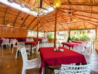 YogiTree Beach Resort & Cafe Hotels in Morjim