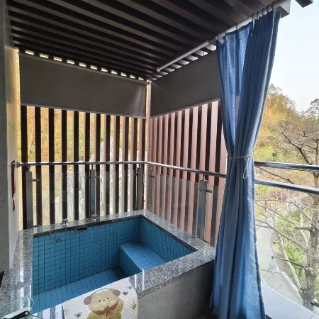 Yingyueju · Hot Spring Private Bath · Boutique Stay (Gupo Mountain Scenic Area Distribution Center)