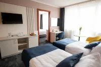 Airport Hotel Budapest Hotels in Monor
