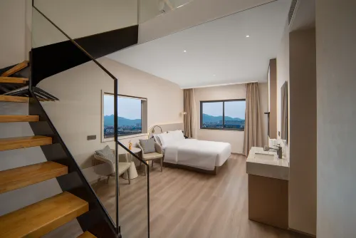 Cloud Hotel (Jindi Yintai City Branch, Lu Xun's Hometown)