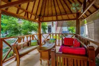 Whiterose Guesthouse Hotels in Batu Layar