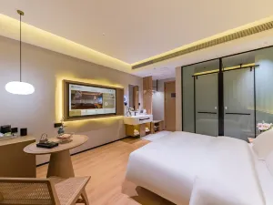 Floral banlan Hotel(Tulou Prince Scenic Area)