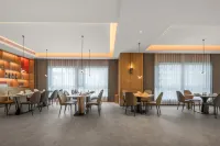 Xianfeng Guifeng Tianlan Hotel