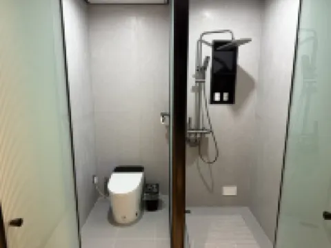 L Intelligent Hotel