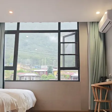 Motuo Moxuan Hotel