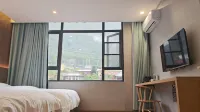 Motuo Moxuan Hotel