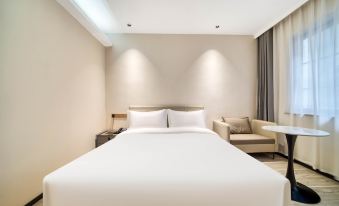 Yaning Hotel (Xihu Hubin Ding'an Road Subway Station)