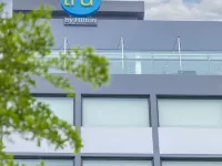 Tru by Hilton Ha Long Hon Gai Centre Hotels near Ha Long Bay