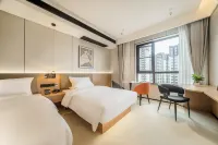 Yihe E-Sports Hotel (XiNanGuoJiQingfangcheng Branch)