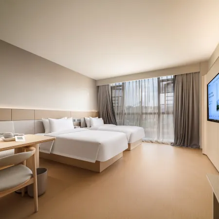 JI Rongjiang Baicheng Railway Station Hotel