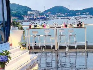 天涯.skyline海景设计师美宿(普陀山机场乌石塘店)