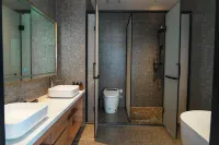 Dunhua Zhongcheng Folk Custom Hotel