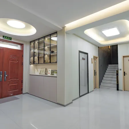 Qingyou Homestay (Kaifeng Wansui Mountain Wuxia City Qingming Shangmenyuan)