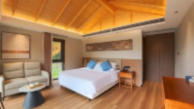 Xining Yunshang Qunjia Jinling Landscape Hotel