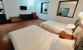 Feiyun Business Hotel