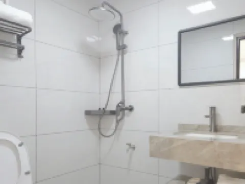 Yaozhong Hotel Mansion (Gossip Street Street)